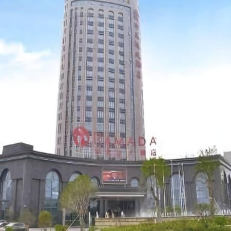 Ramada Yangzhou Baoying Hotell Eksteriør bilde