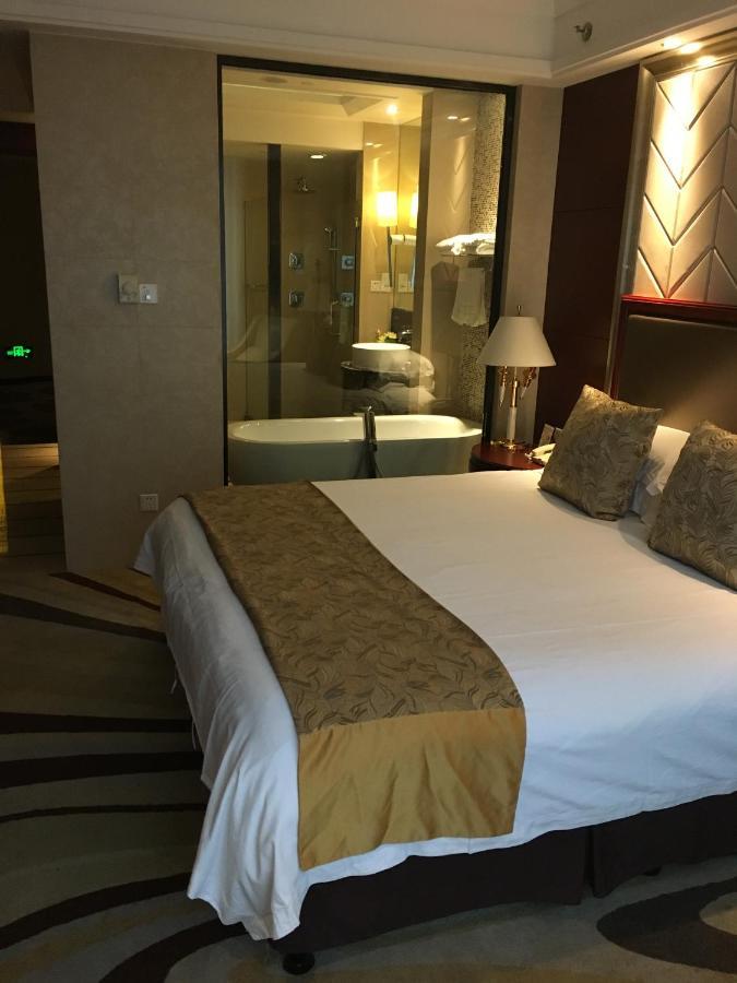 Ramada Yangzhou Baoying Hotell Eksteriør bilde