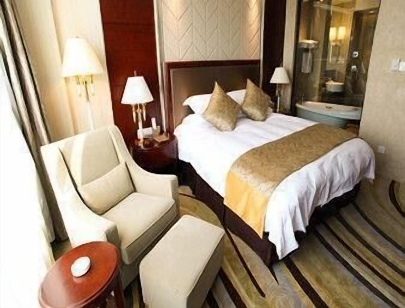 Ramada Yangzhou Baoying Hotell Eksteriør bilde